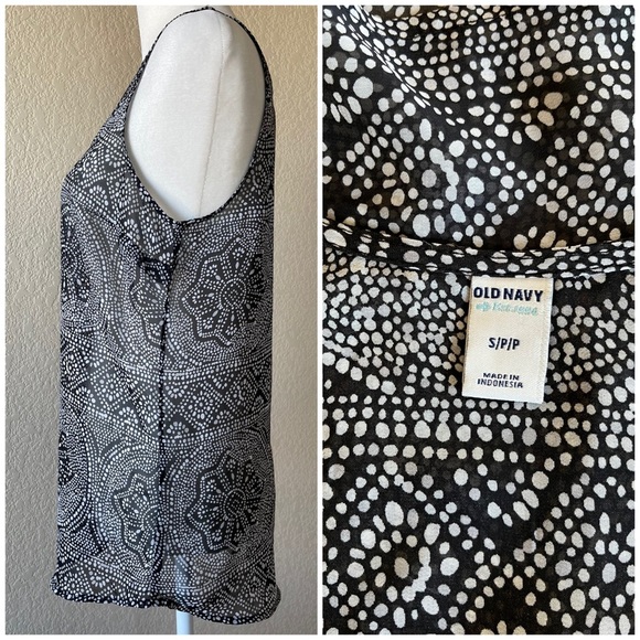 Old Navy sheer black patterned tank - small - Picture 2 of 2